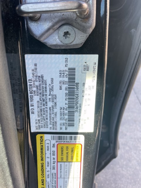 Used 2016 Ford Fusion Titanium FWD image 26