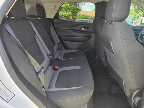 Used 2025 Chevrolet TrailBlazer LT AWD/4WD image 25