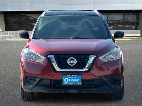 Used 2019 Nissan Kicks SV image 10