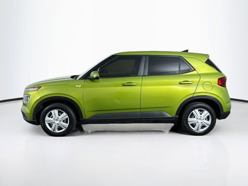 Used 2020 Hyundai Venue SE FWD image 4