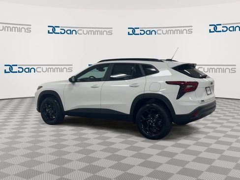 New 2026 Chevrolet Trax LT w/ Driver Confidence Package FWD image 6