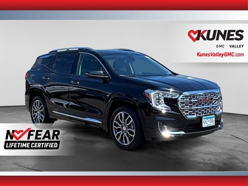 Used 2022 GMC Terrain Denali AWD/4WD image 1