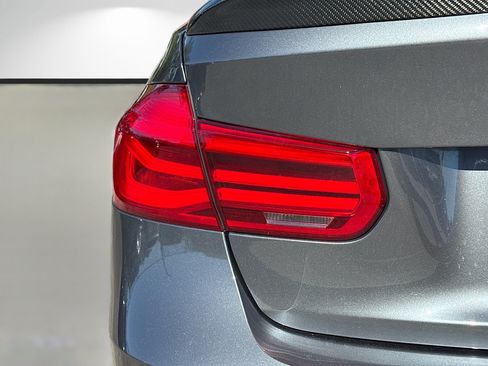 Used 2018 BMW M3 w/ Competition Package RWD image 10
