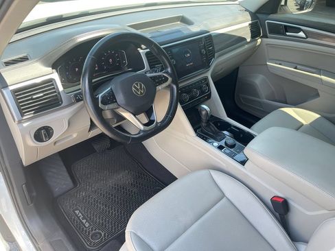 Used 2021 Volkswagen Atlas SEL w/ Atlas Adventure Package AWD/4WD image 12
