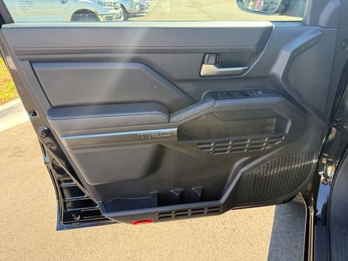 Used 2025 Toyota Tacoma TRD Off-Road image 3