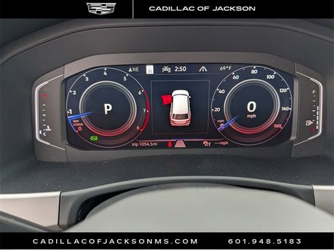 Used 2022 Volkswagen Atlas SEL Premium image 11