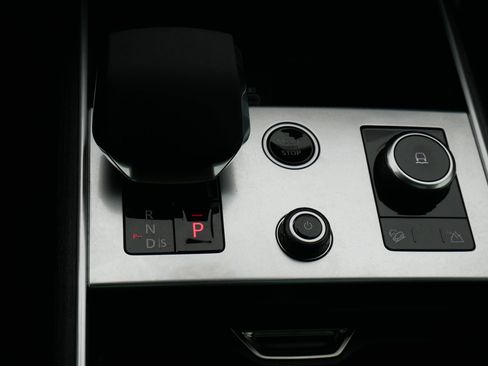 Used 2023 Land Rover Range Rover First Edition image 29