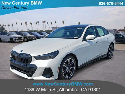 New 2026 BMW 550e xDrive w/ Executive Package