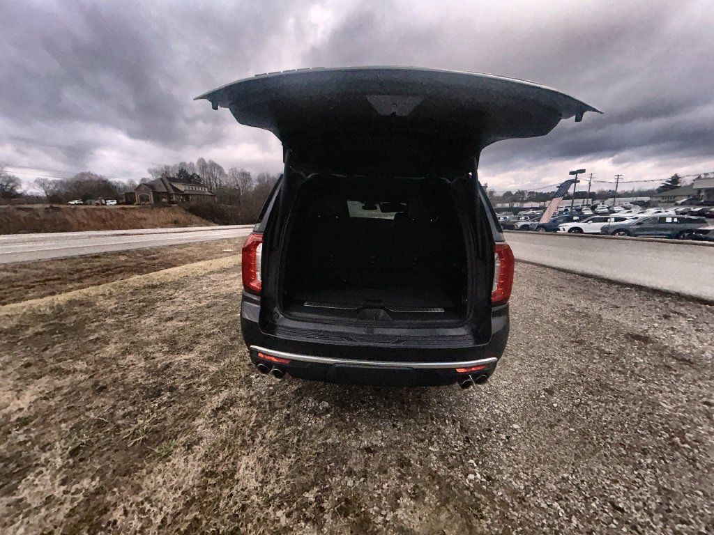 Used 2023 GMC Yukon Denali AWD/4WD image 31