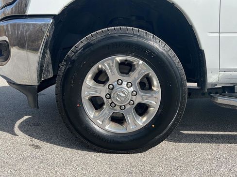 Used 2024 RAM 3500 Big Horn image 9