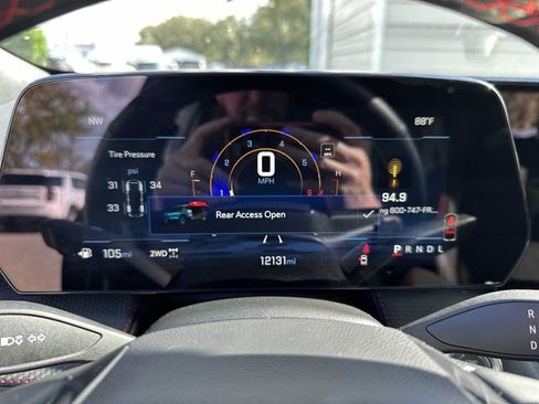 Certified 2025 Chevrolet Equinox RS w/ Safety and Technology Package AWD/4WD image 24