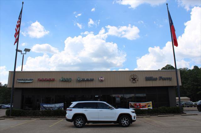 Certified 2024 Jeep Grand Cherokee Limited AWD/4WD image 5
