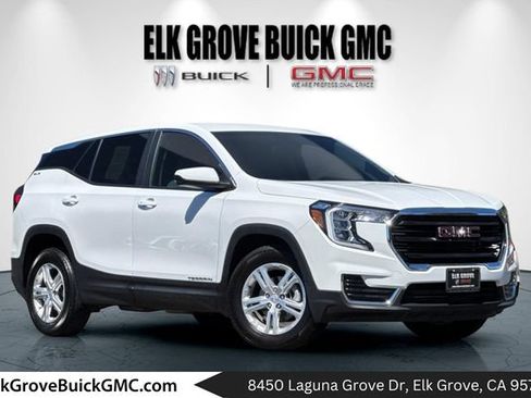 Used 2024 GMC Terrain SLE FWD image 1