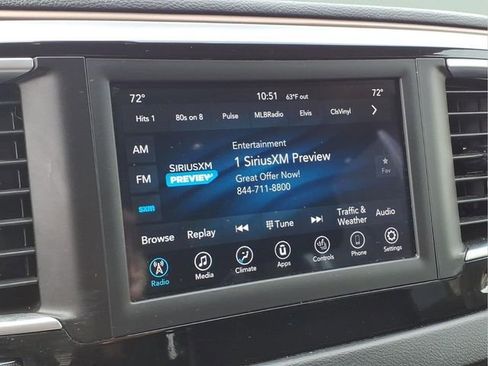 Used 2018 Chrysler Pacifica Touring-L FWD image 8