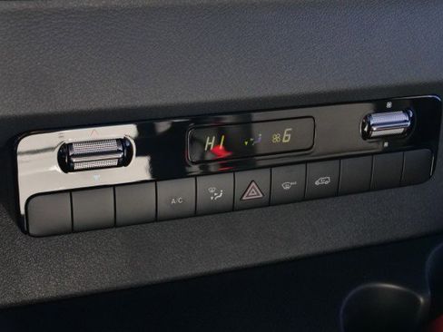 Used 2023 Mercedes-Benz Sprinter 3500 w/ Acoustic Package image 29