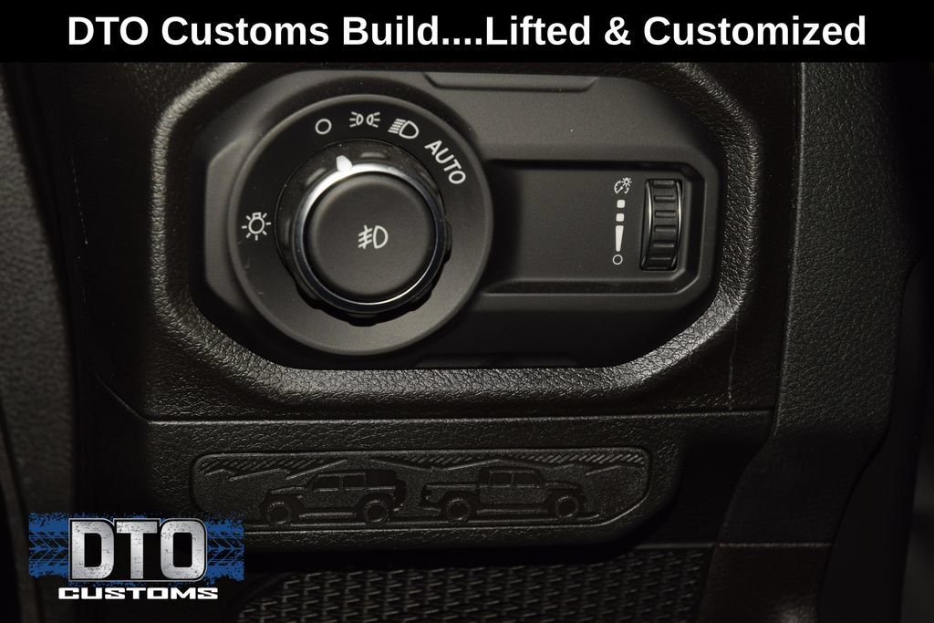 Used 2026 Jeep Wrangler Unlimited Sport AWD/4WD image 34