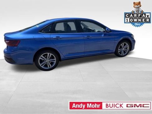 Used 2024 Volkswagen Jetta SE FWD image 12