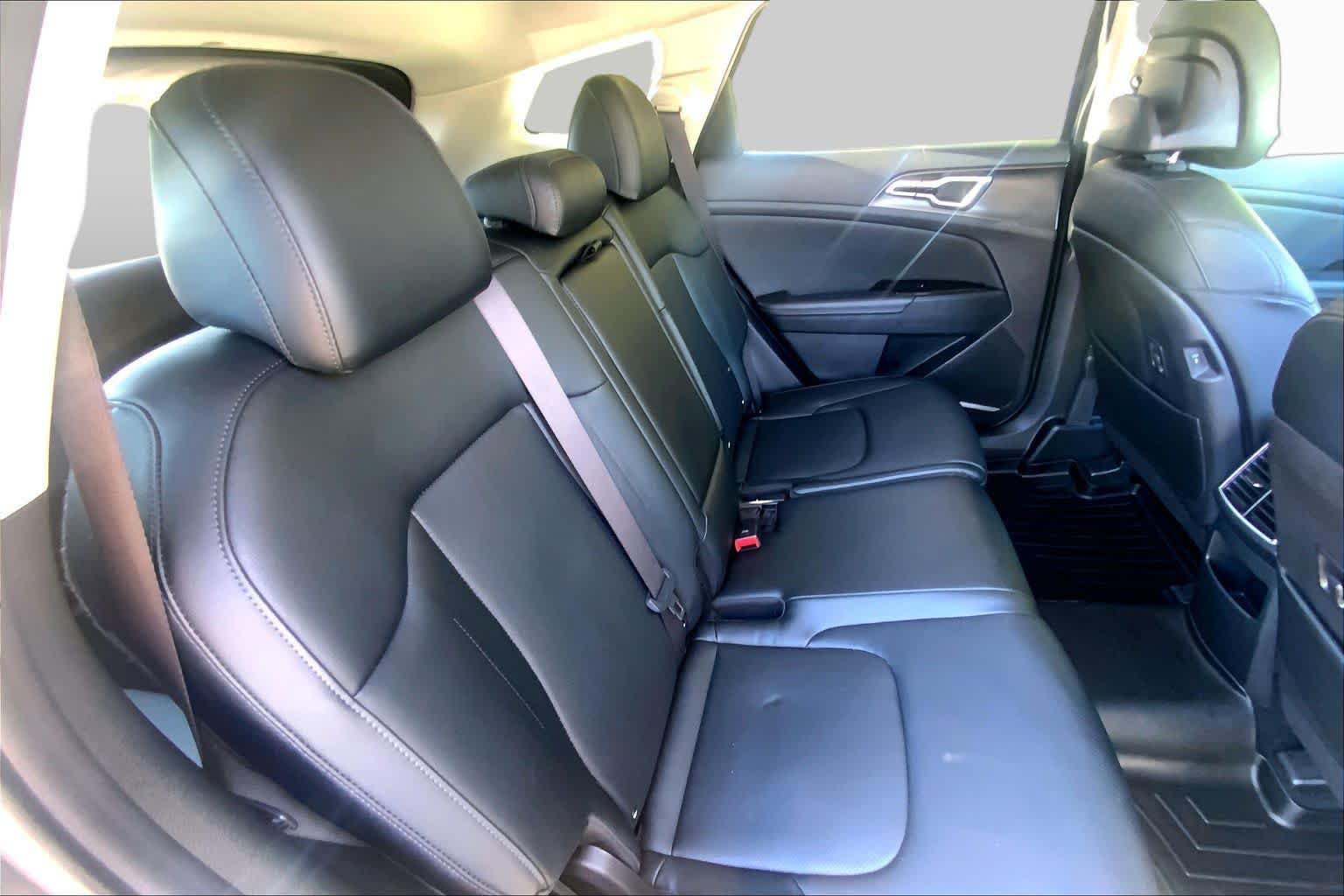 Used 2023 Kia Sportage EX FWD image 19