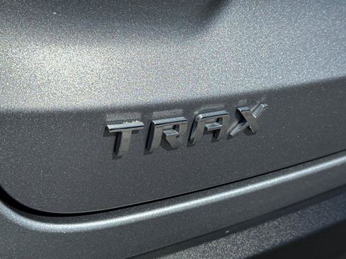 Used 2024 Chevrolet Trax LS FWD image 12