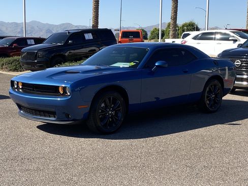 Used 2023 Dodge Challenger SXT w/ Blacktop Package image 7