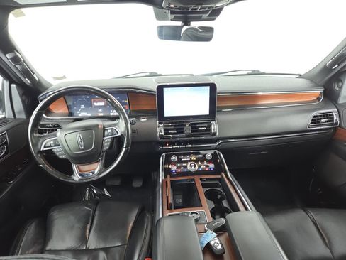Used 2021 Lincoln Navigator L Reserve AWD/4WD image 22