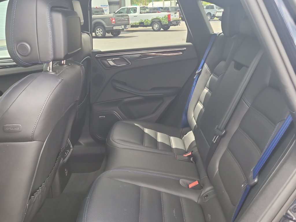 Used 2022 Porsche Macan S AWD/4WD image 11