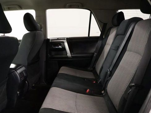 Used 2017 Toyota 4Runner SR5 AWD/4WD image 27