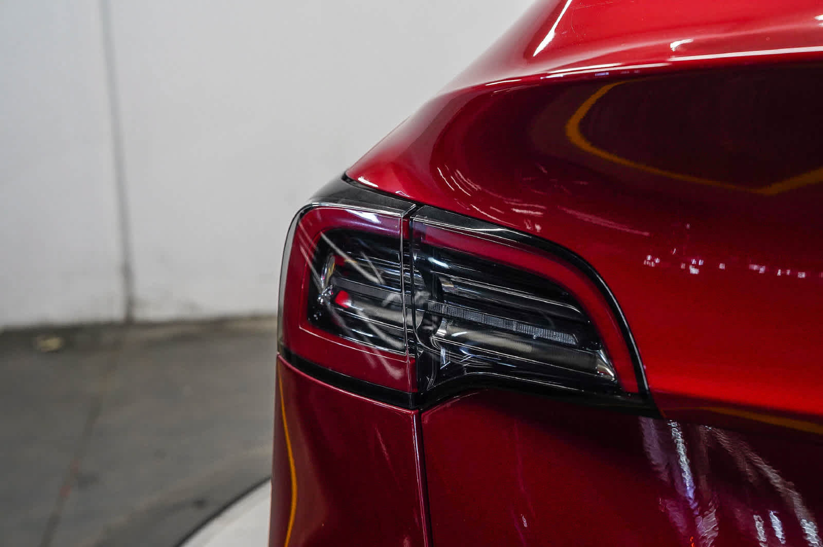 Used 2022 Tesla Model Y Long Range AWD/4WD image 11