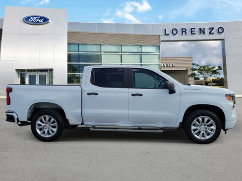 Used 2024 Chevrolet Silverado 1500 Custom RWD image 4