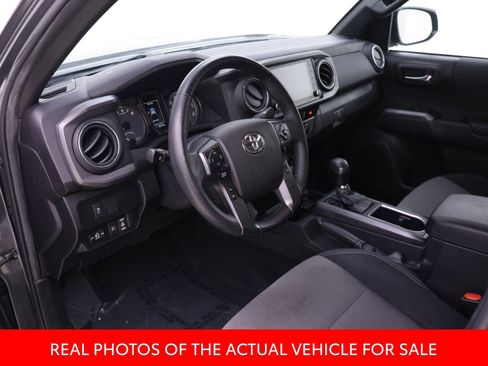 Certified 2023 Toyota Tacoma TRD Off-Road image 3