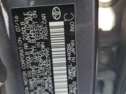 Used 2016 Toyota Prius FWD image 16