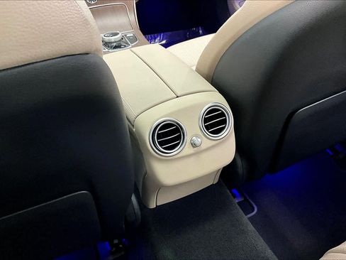 Used 2021 Mercedes-Benz C 300 Sedan image 38