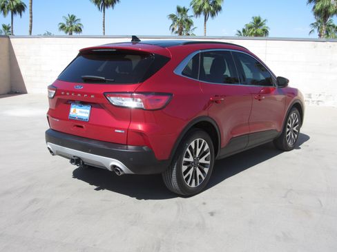Used 2020 Ford Escape Titanium AWD/4WD image 5