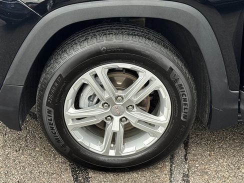 Used 2024 GMC Terrain SLE image 20