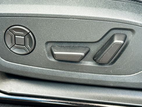 Used 2025 Audi Q3 2.0T Premium image 25