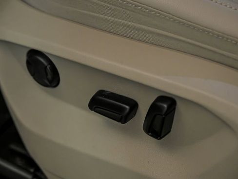 Certified 2023 Volkswagen Atlas SE image 17