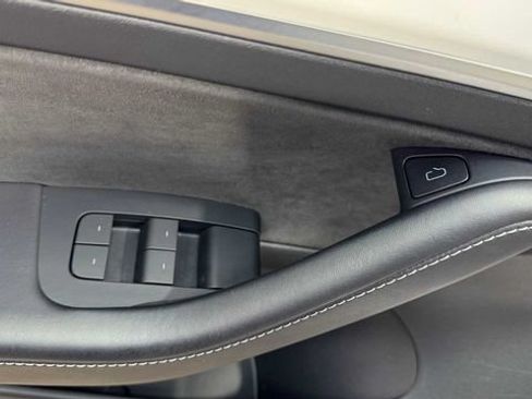 Used 2023 Tesla Model 3 Standard Range RWD image 19