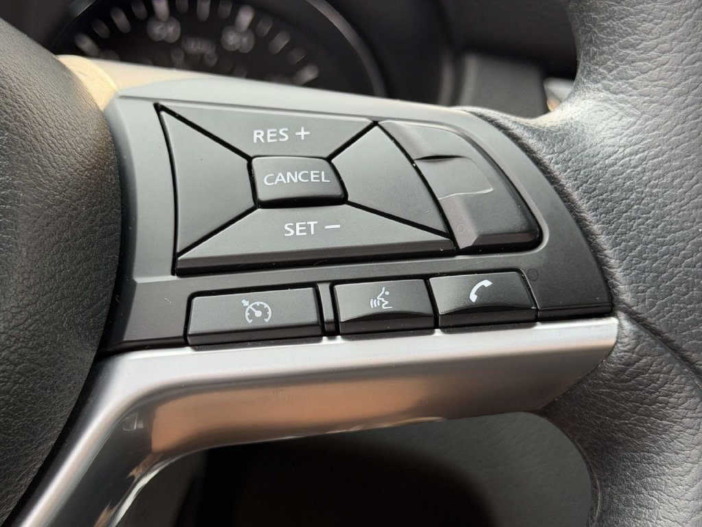 Used 2019 Nissan Rogue S AWD/4WD image 22