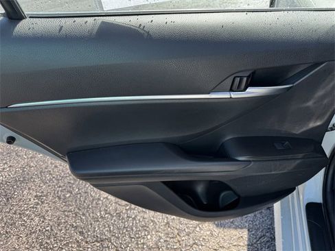 Used 2023 Toyota Camry LE image 18