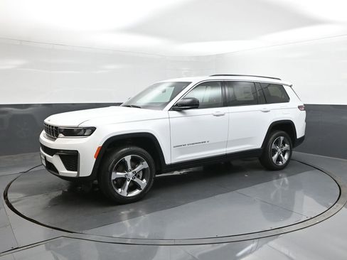New 2026 Jeep Grand Cherokee L Limited image 34