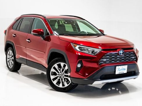 Used 2020 Toyota RAV4 Limited w/ Limited Grade Weather Package AWD/4WD image 6