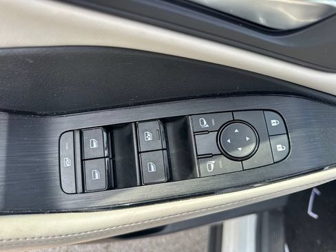 Used 2023 Nissan Rogue SV w/ SV Premium B Package AWD/4WD image 42