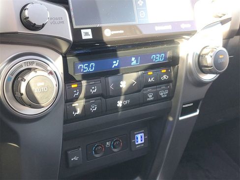 Used 2024 Toyota 4Runner Limited image 28