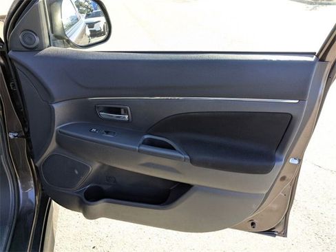 Used 2020 Mitsubishi Outlander Sport ES image 33