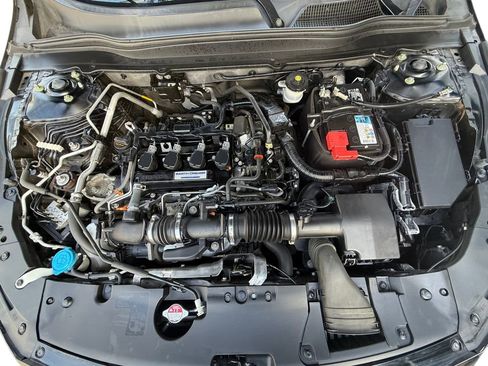 Used 2018 Honda Accord EX image 27