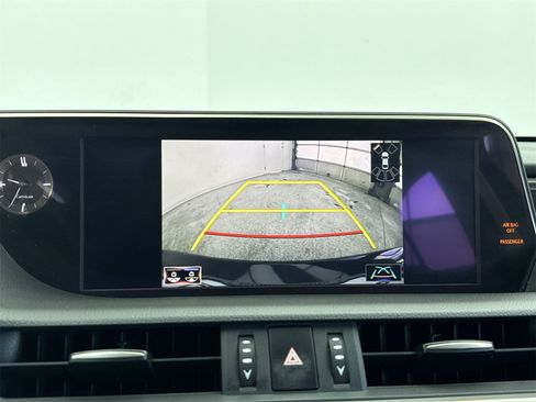 Used 2019 Lexus ES 350 image 26