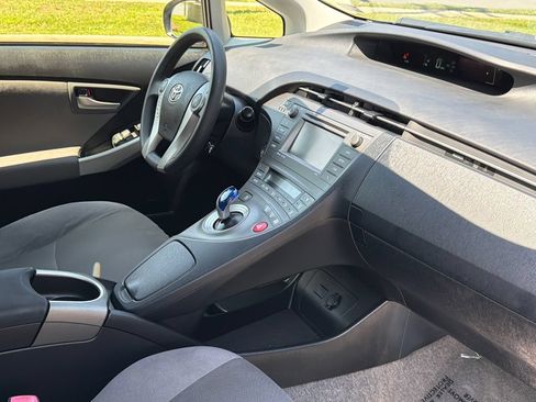 Used 2012 Toyota Prius Three FWD image 9