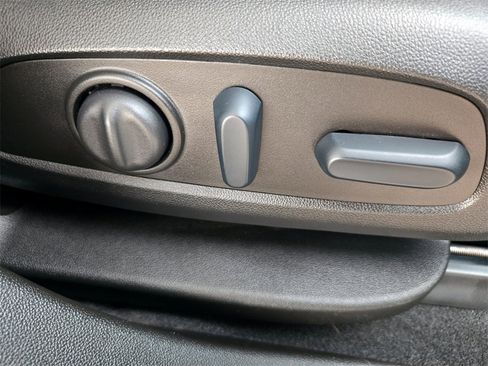 Used 2023 GMC Acadia AT4 w/ Technology Package image 29