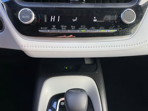 Used 2024 Toyota Corolla LE image 18