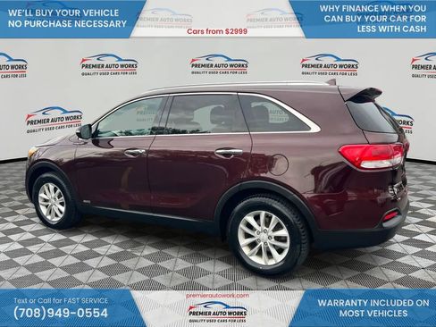 Used 2017 Kia Sorento AWD w/ LX Convenience Package image 7